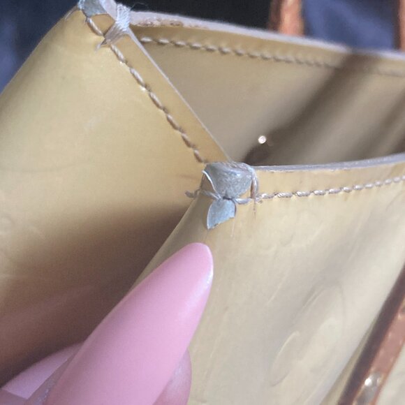 Louis Vuiton Vernis Monogram Reade PM Handbag - Picture 13 of 13